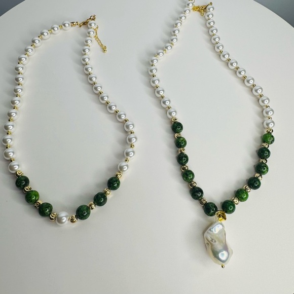 Bohemian Style (Two Pieces) Pearls and Natural Green Bead Necklace. - Picture 6 of 6